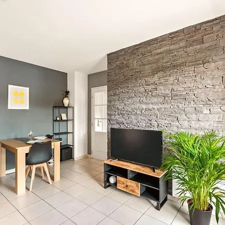 Apartment T2 Paisible Vaise, Avec Parking Metro Direct Bellecour *